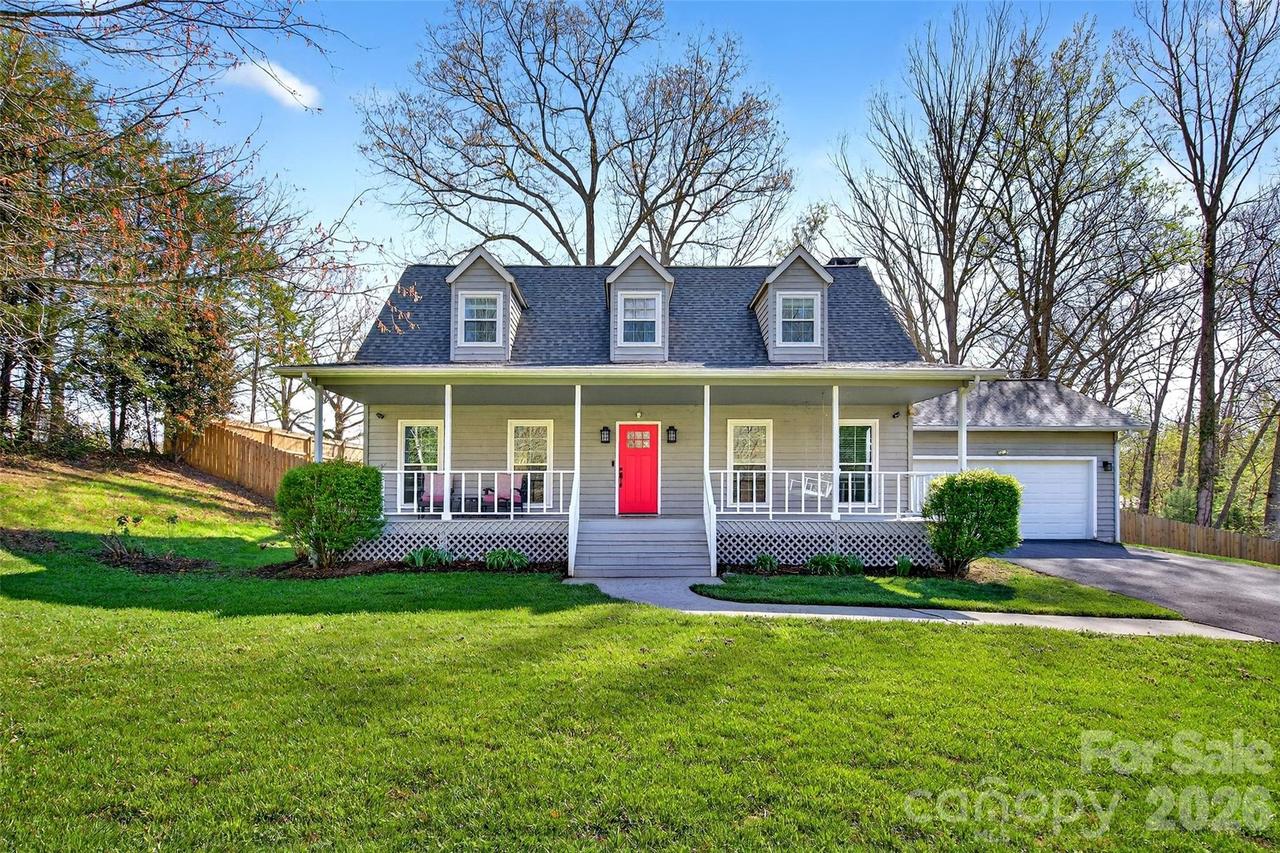 102 Charles Ridge Rd., Asheville, NC 28805