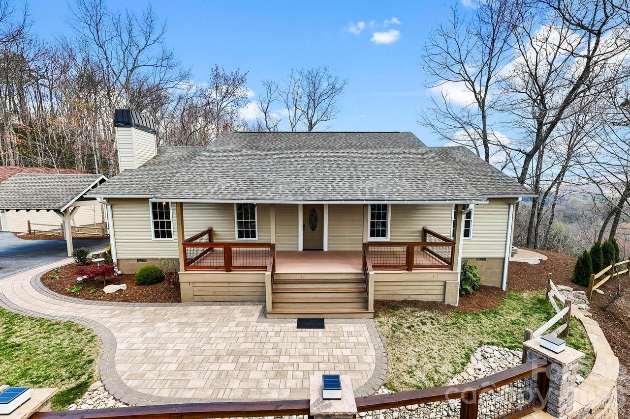 362 Gray Fox Rd., Rosman, NC 28772