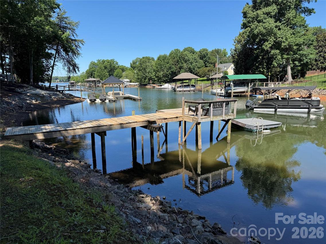 470 Lakeview Shores Loop, Mooresville, NC 28117
