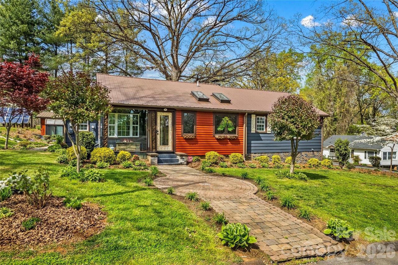 931 Wood St., Statesville, NC 28677