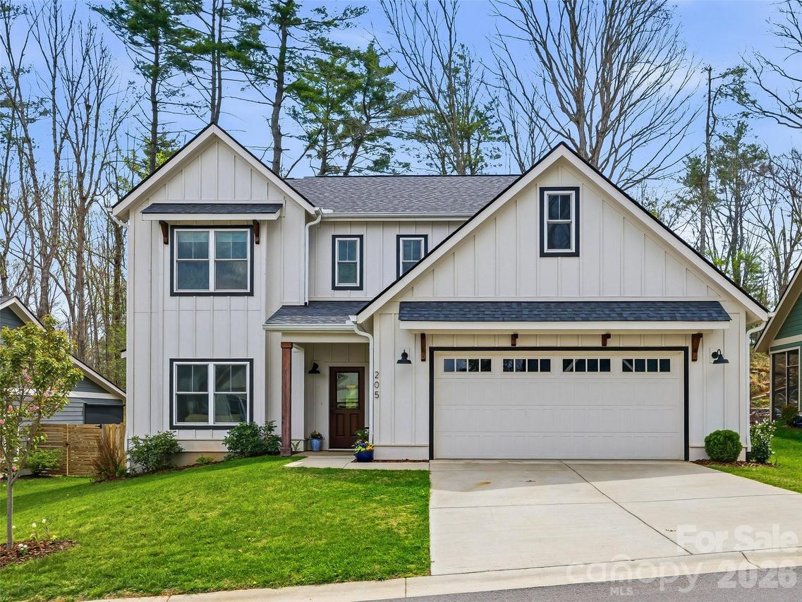 205 Weybridge Dr., Arden, NC 28704