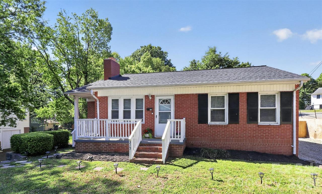 315 E 4th Ave., Gastonia, NC 28054