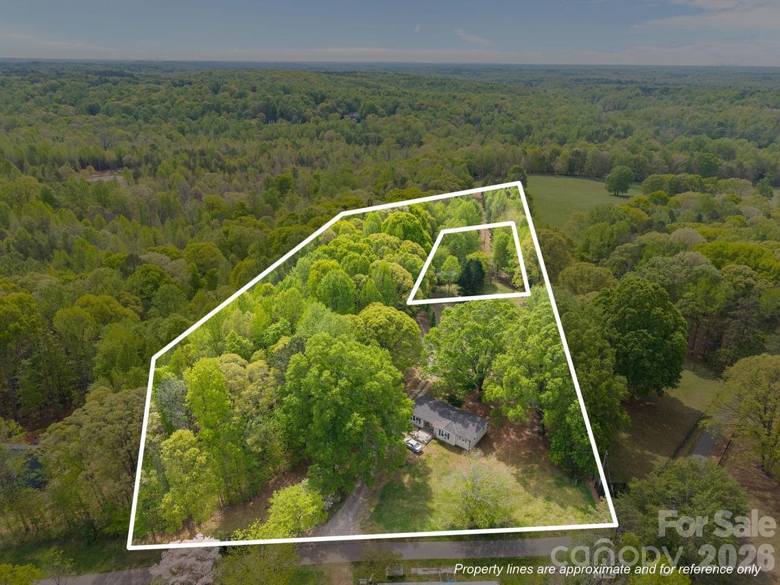 5748 & 5750 Vinewood Rd., Davidson, NC 28036