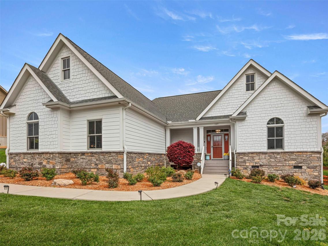 127 Rockbridge Rd., Mills River, NC 28759