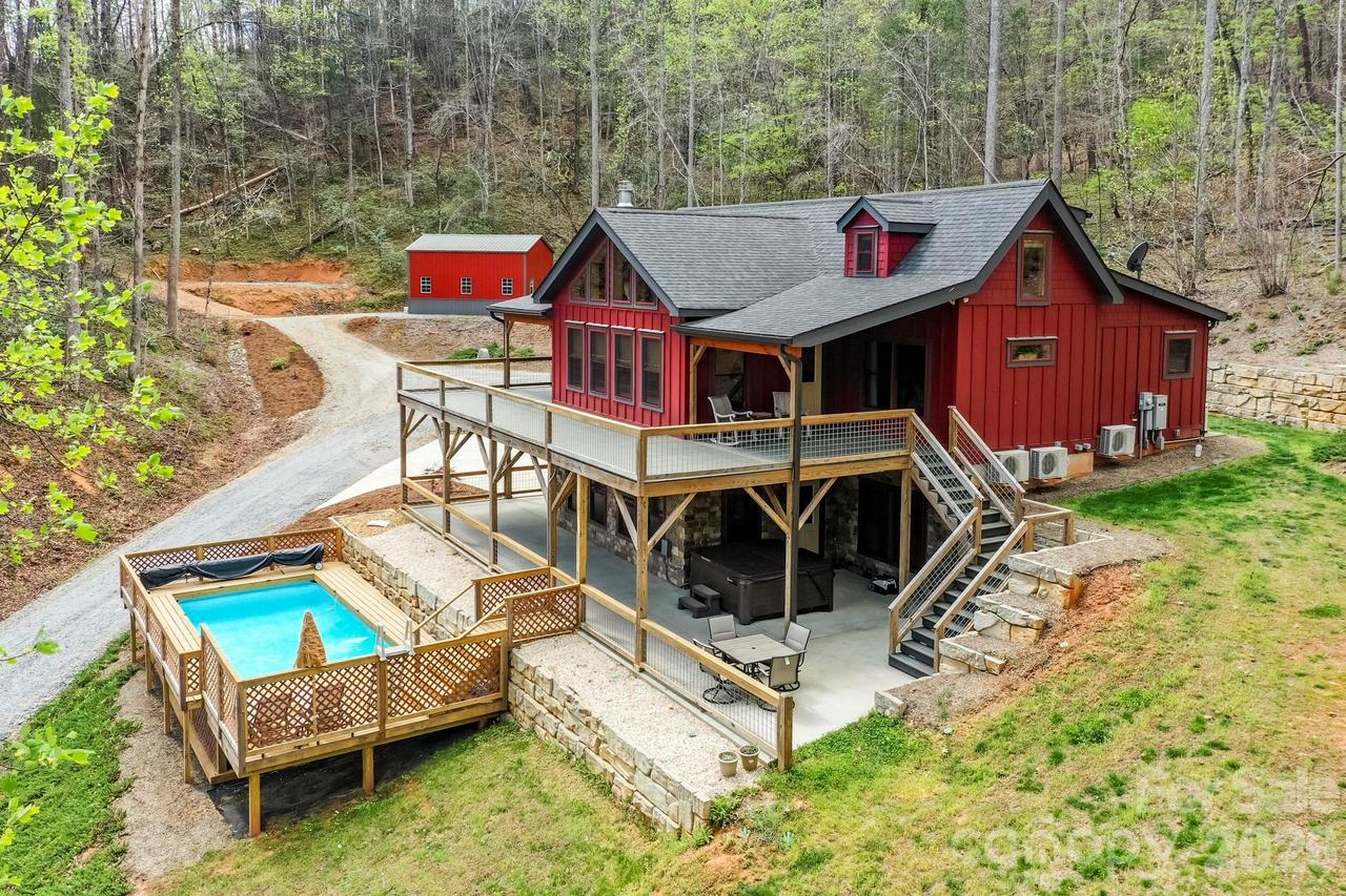 670 Island Creek Rd., Lake Lure, NC 28746