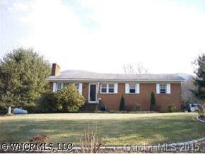19 Boulder Dr., Waynesville, NC 28786