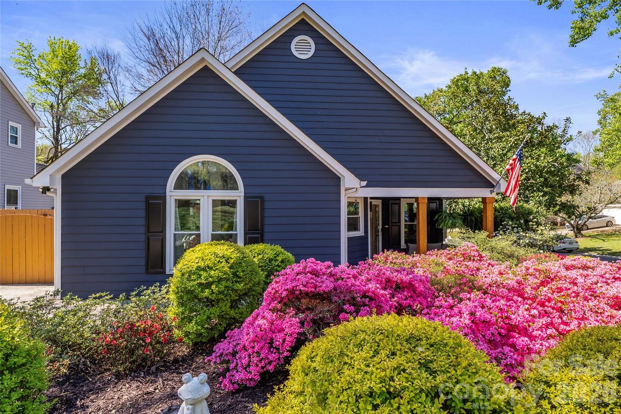 9600 Lawley Ln., Matthews, NC 28105