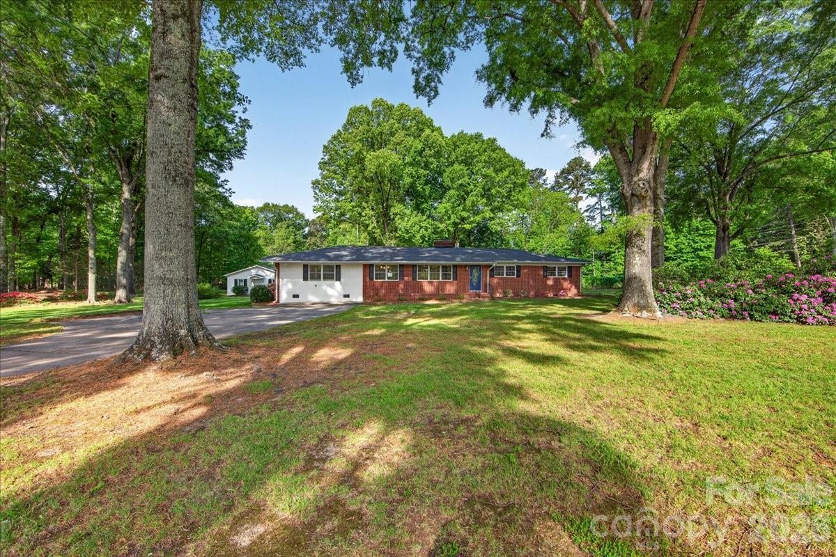 3229 Zelda Ln., Matthews, NC 28105