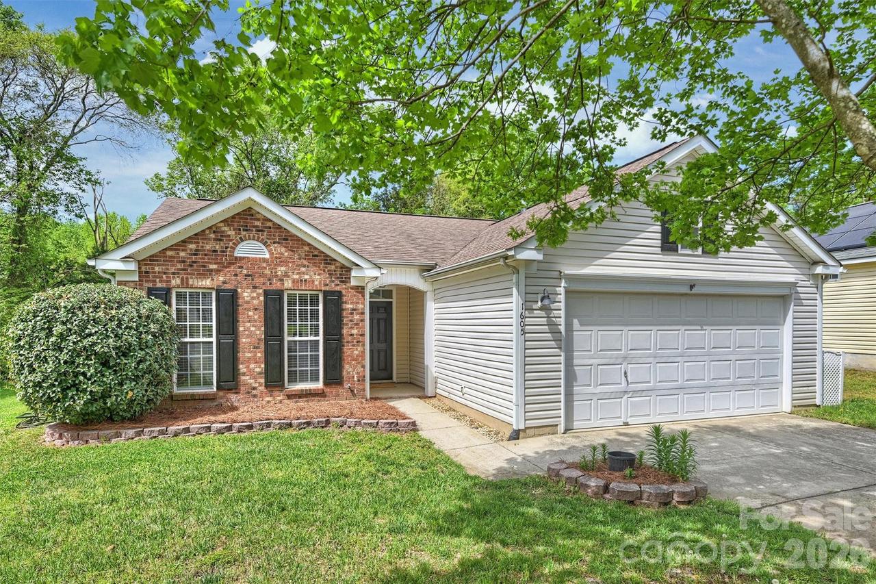 1605 Royal Tree Ct., Charlotte, NC 28216