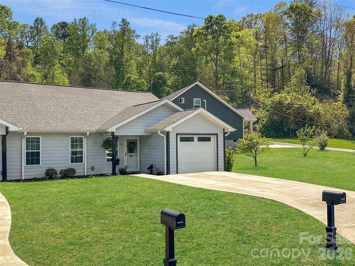 62 E Glenview St., Marion, NC 28752