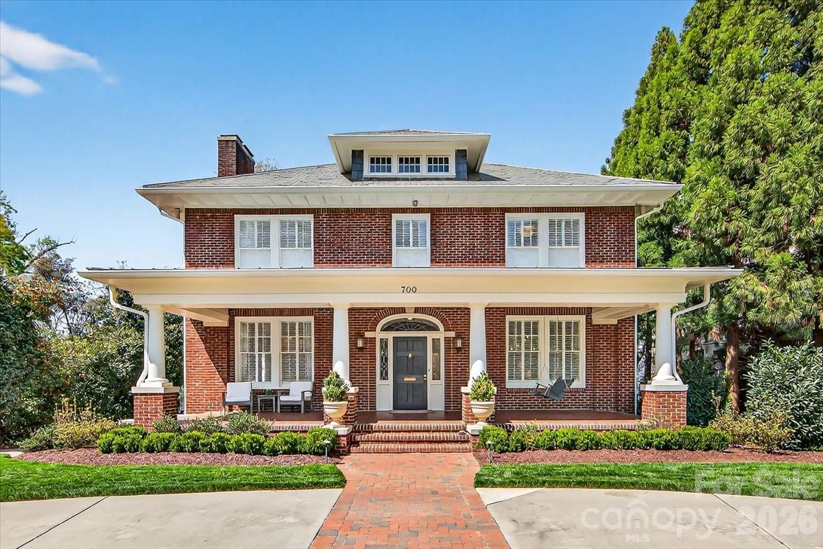 700 Queens Rd., Charlotte, NC 28207