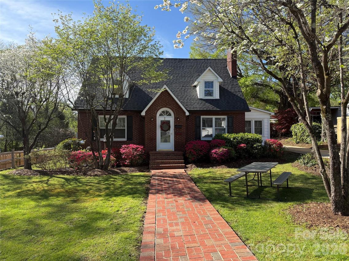 110 Lincoln Ave., Marion, NC 28752