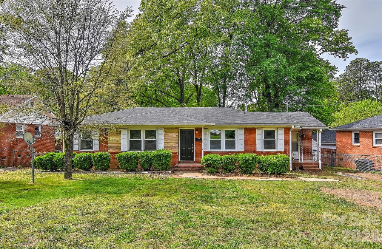 961 Clanton Rd., Charlotte, NC 28217