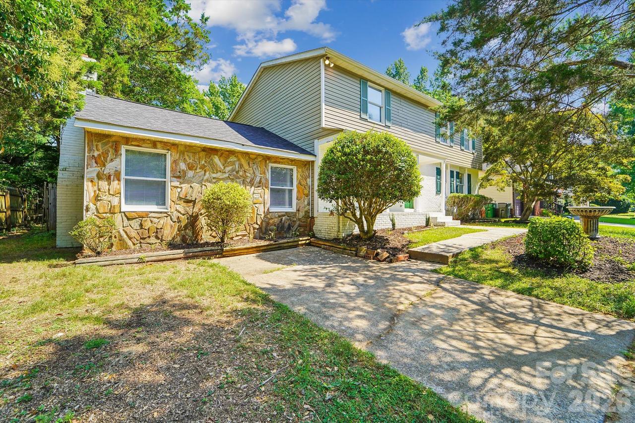 7200 Rollingridge Dr., Charlotte, NC 28211