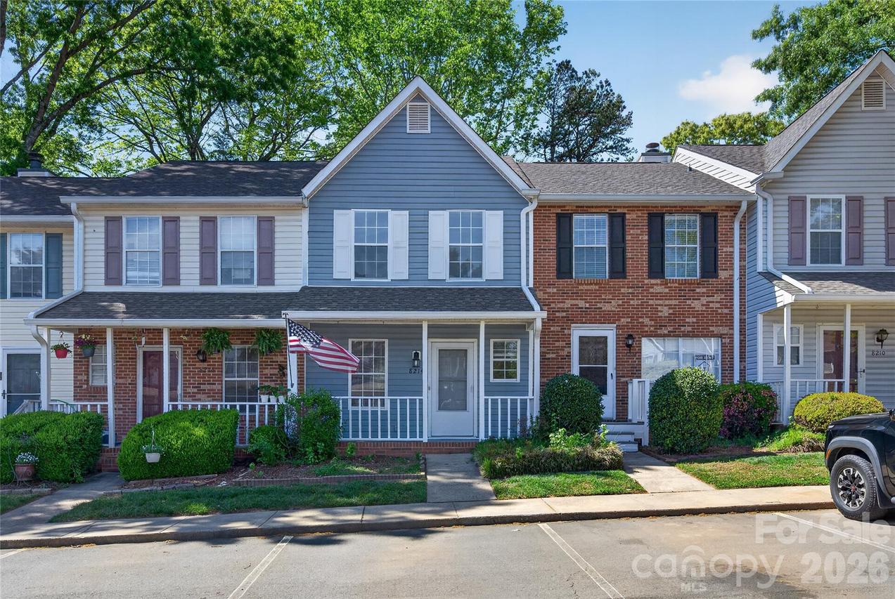 8214 Circle Tree Ln., Charlotte, NC 28277