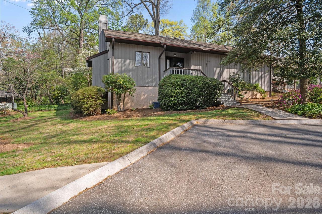 335 Melrose Ave. #103, Tryon, NC 28782