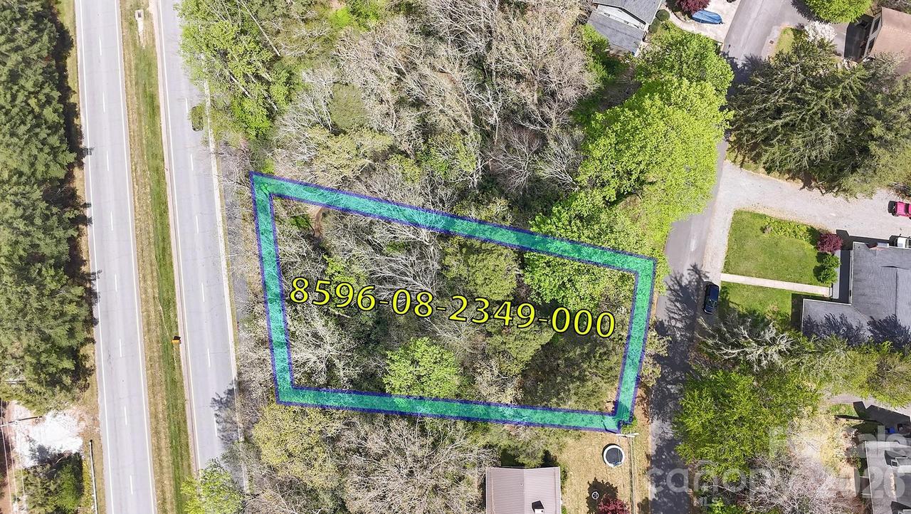 L12 Hawthorne Dr., Brevard, NC 28712