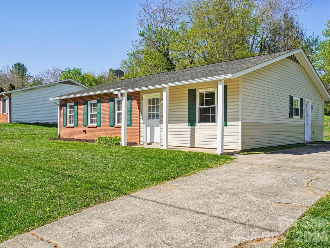 88 Lees Creek Rd., Asheville, NC 28806