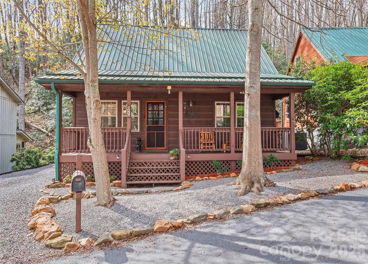 41 Trapper Ln., Waynesville, NC 28785