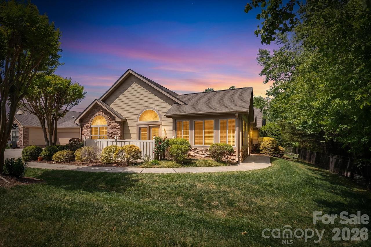 4328 Grassy Dr., Greensboro, NC 27409