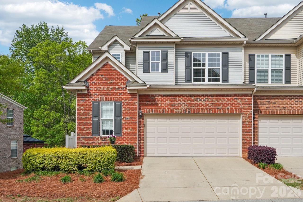 4818 Fonthill Ln., Charlotte, NC 28210