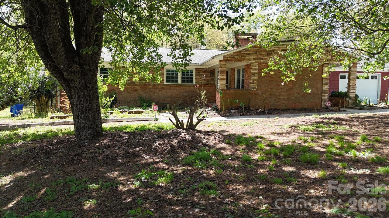 1319 Cathey Rd., Charlotte, NC 28214