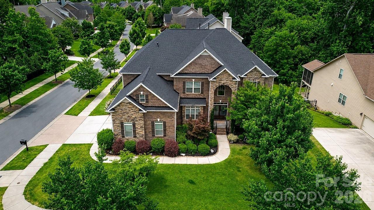 16032 Loch Raven Rd., Huntersville, NC 28078