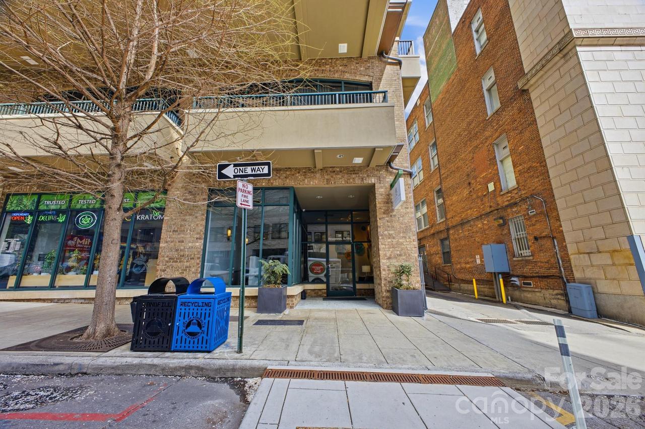 21 Battery Park Ave. #307, Asheville, NC 28801