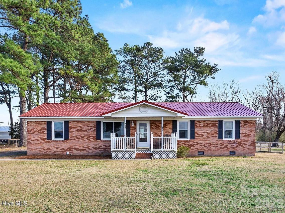 333 Lyman Rd., Beulaville, NC 28518