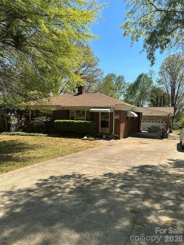 2760 19th Ave., Hickory, NC 28601