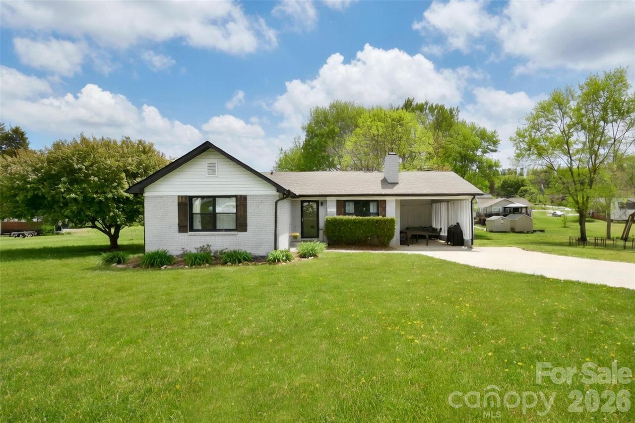 1061 Rembrandt Dr., Concord, NC 28027