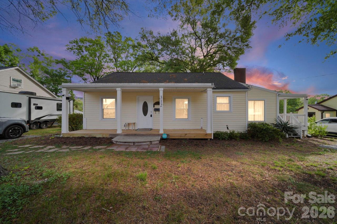 312 Cook St., Mooresville, NC 28115