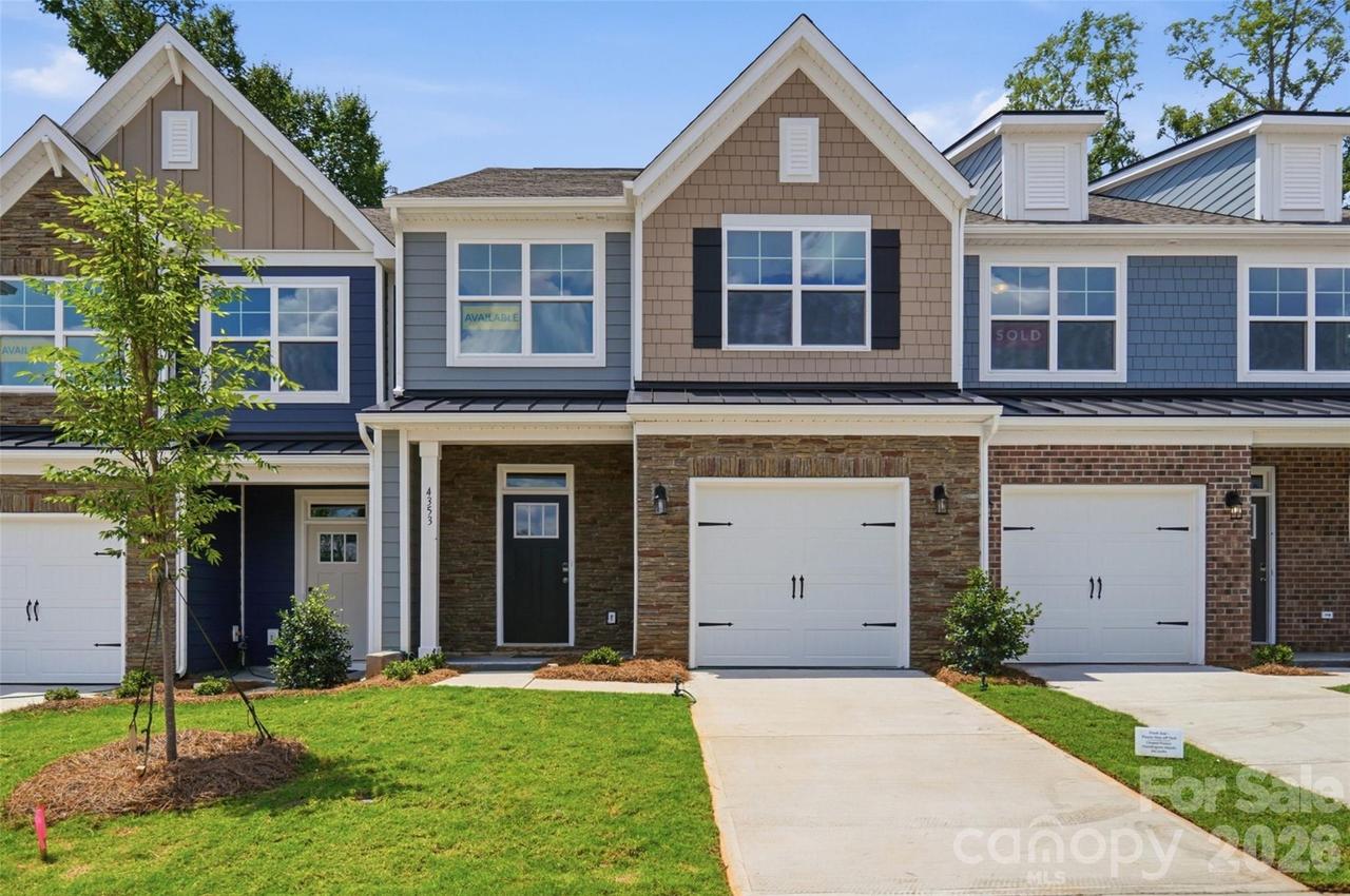 4353 Black Ct., Harrisburg, NC 28075