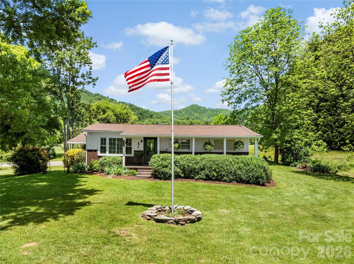 514 Roy Forrester Rd., Mars Hill, NC 28754