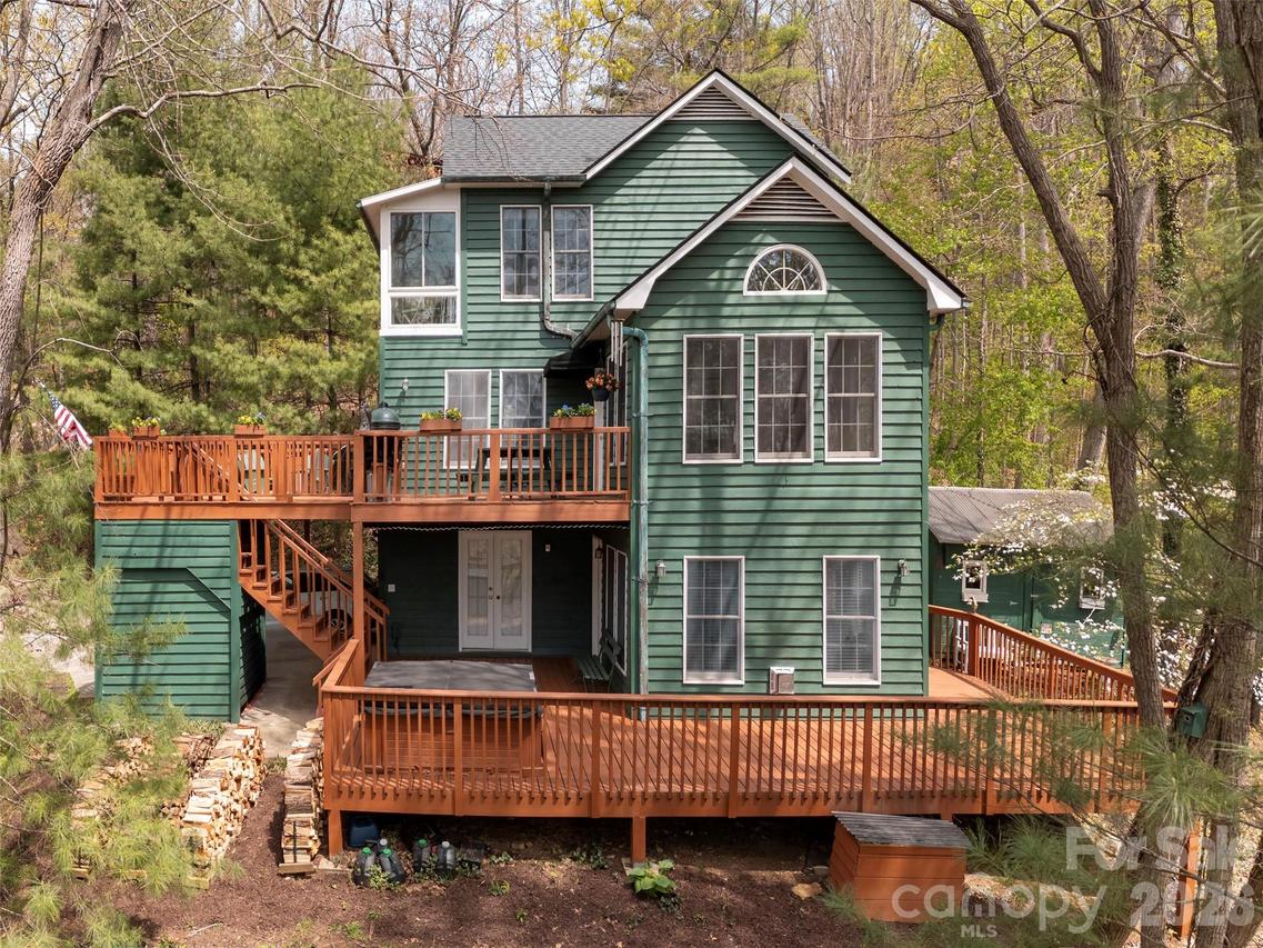 403 Cherokee Rd., Asheville, NC 28804