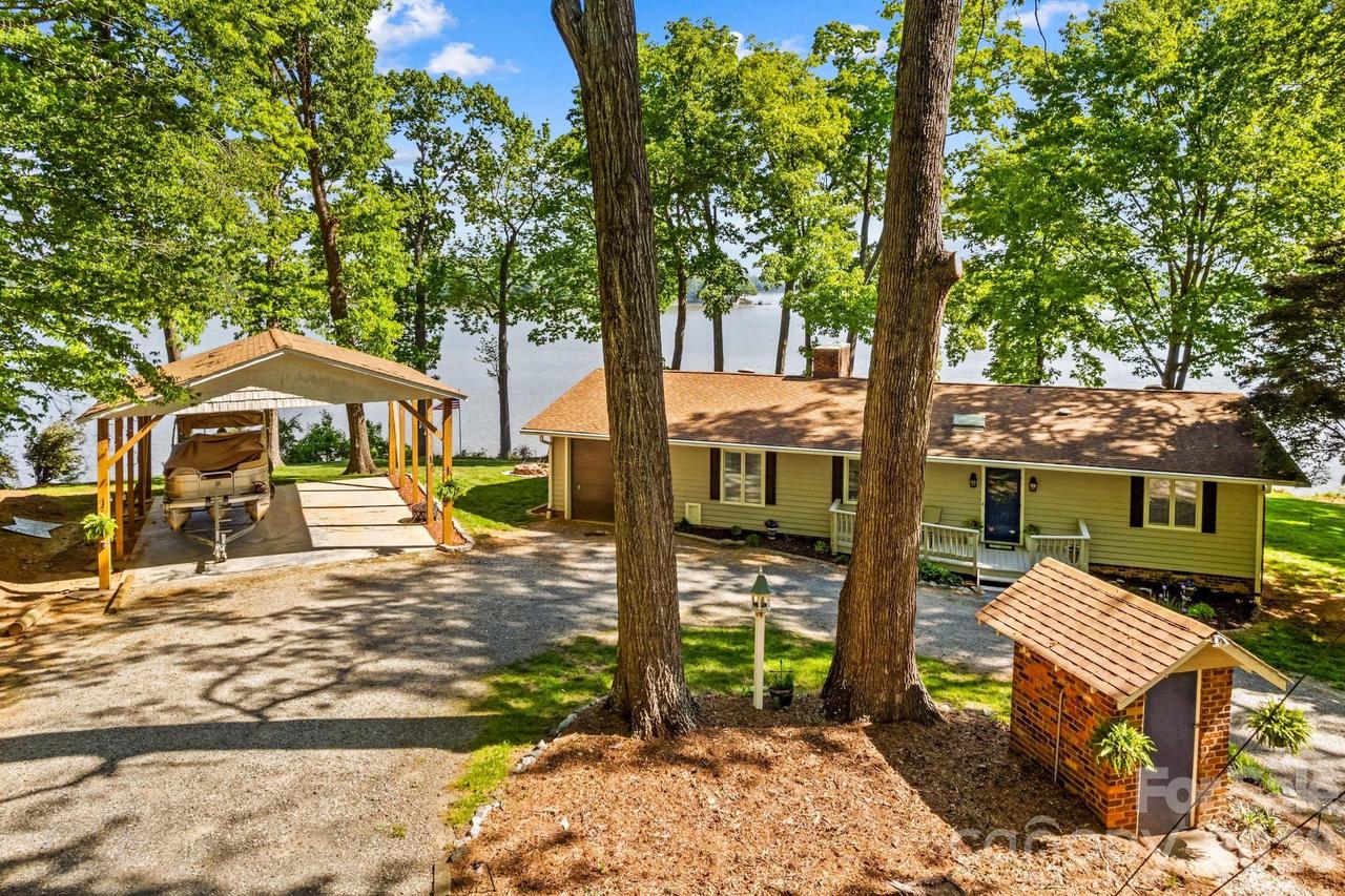 395 Rendleman Dr., Salisbury, NC 28146