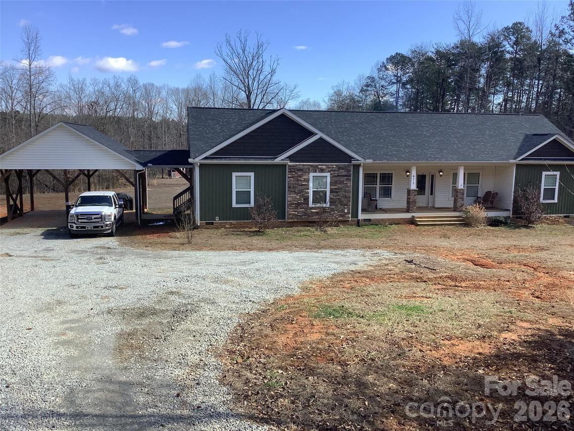 671 Hallman Farm Ln., Iron Station, NC 28080