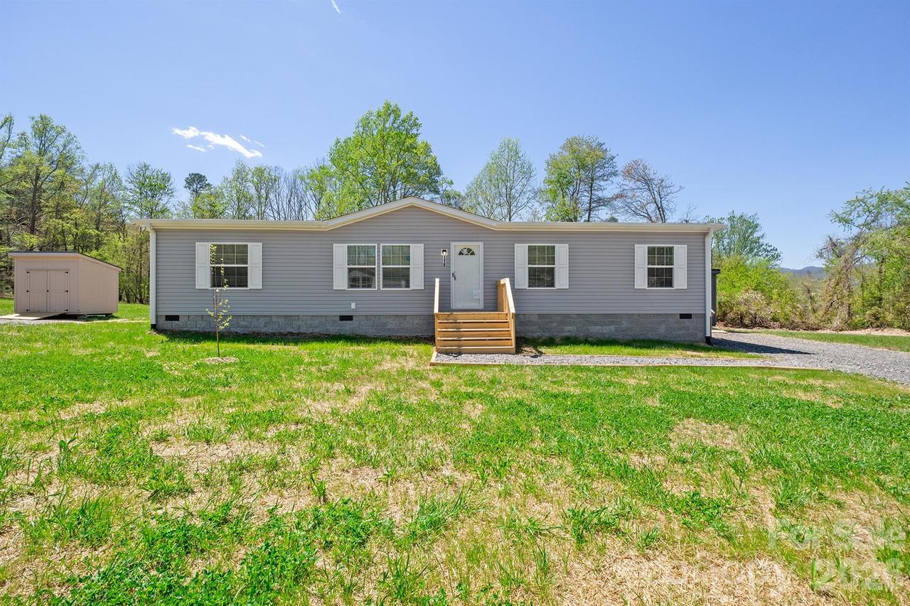 118 Peaceful Hill Dr., Old Fort, NC 28762