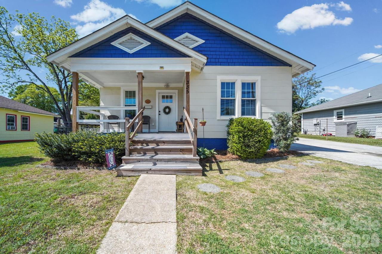 335 Mayflower Ave., Cramerton, NC 28032