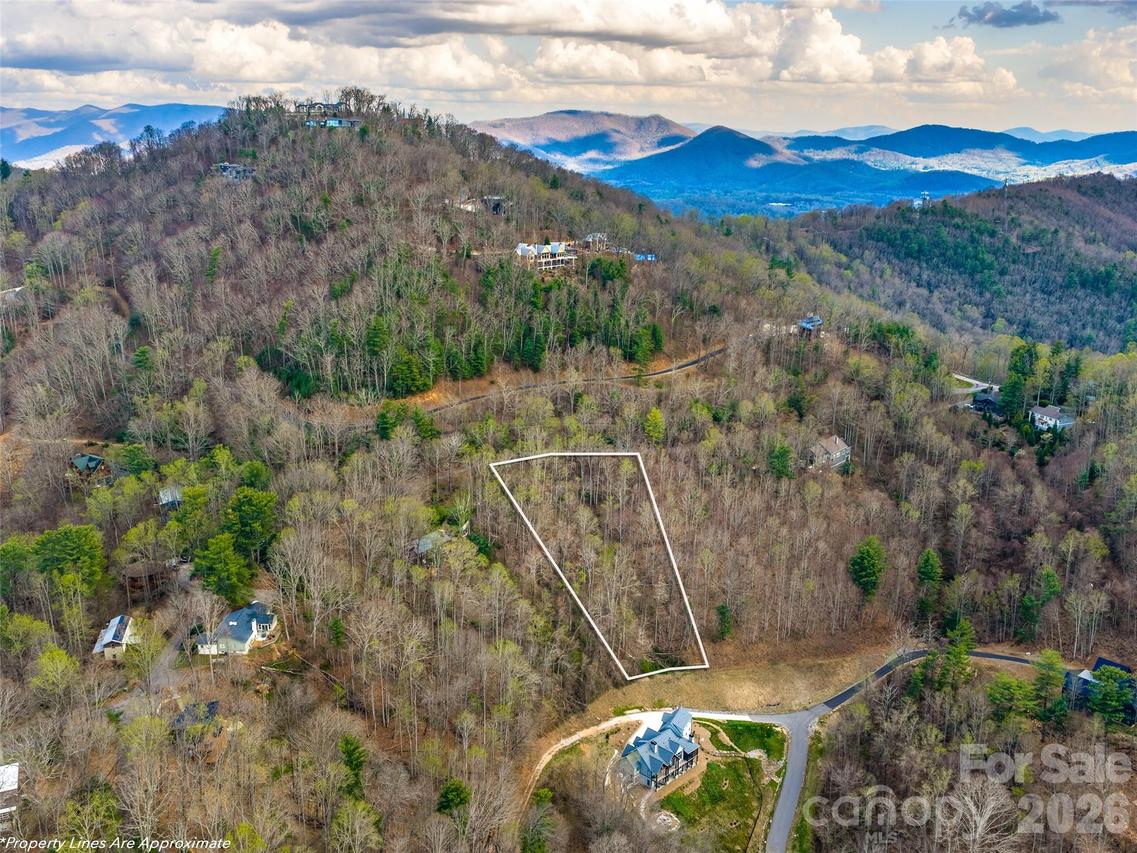 34 Mountain Vista Dr., Asheville, NC 28804