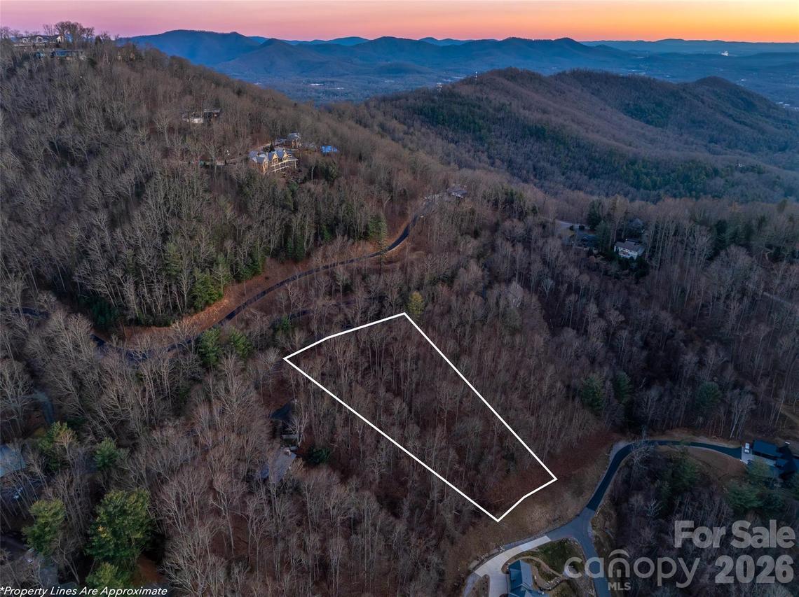 34 Mountain Vista Dr., Asheville, NC 28804