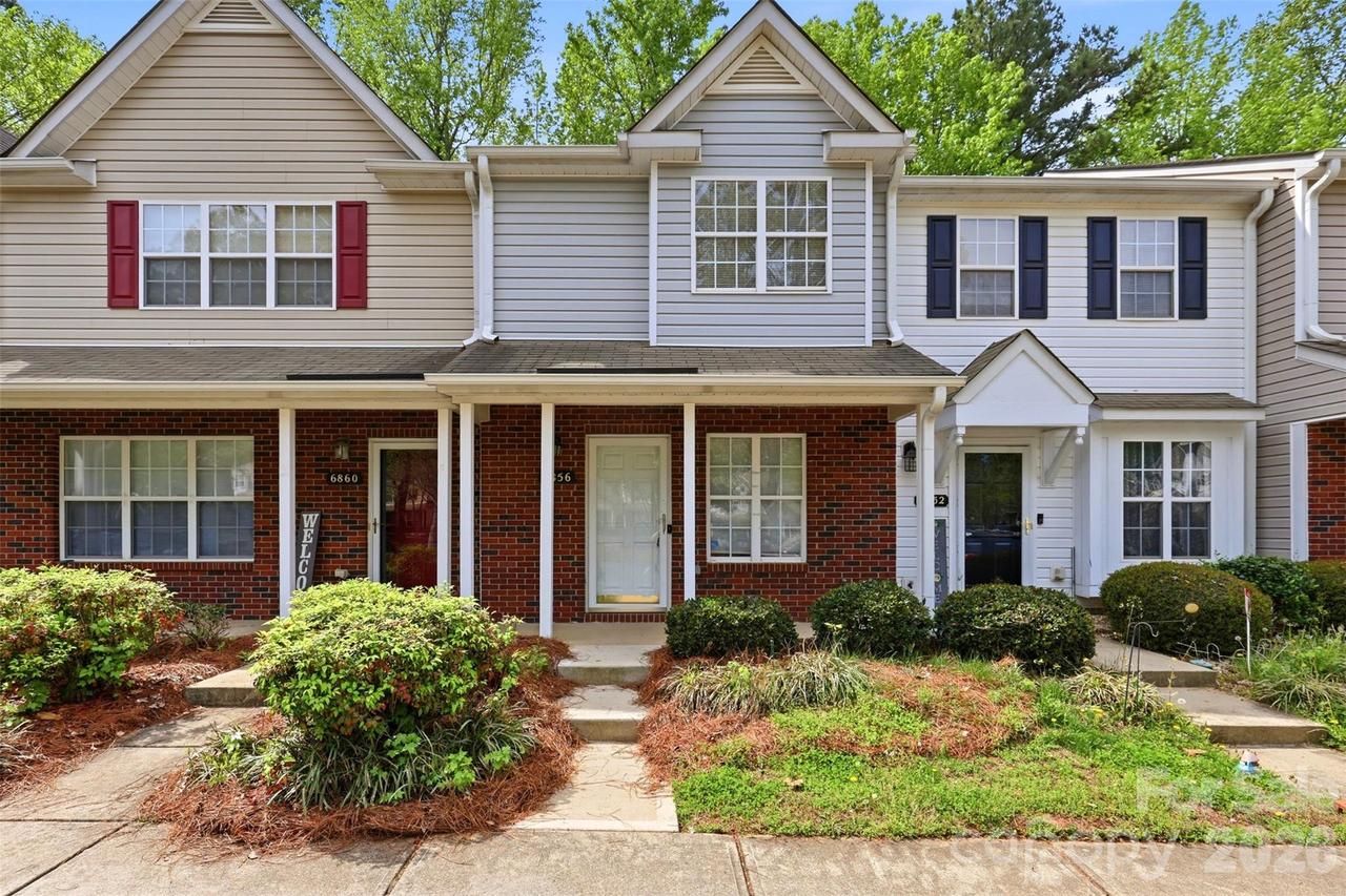 6856 Cypress Tree Ln., Charlotte, NC 28215