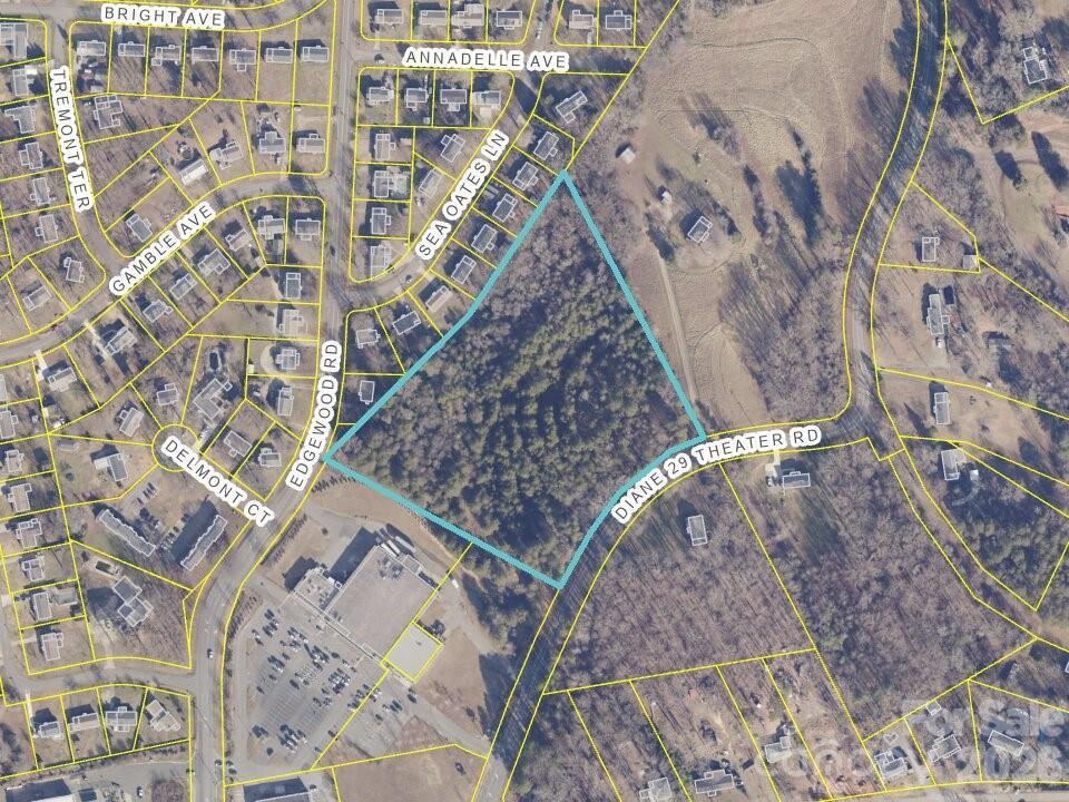 00 Diane 29 Theater Rd., Bessemer City, NC 28016