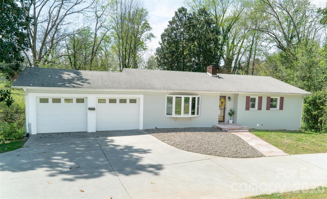 414 Patton St., Morganton, NC 28655