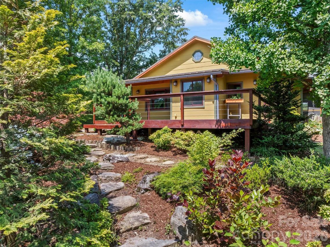 432 Turkey Creek Rd., Leicester, NC 28748