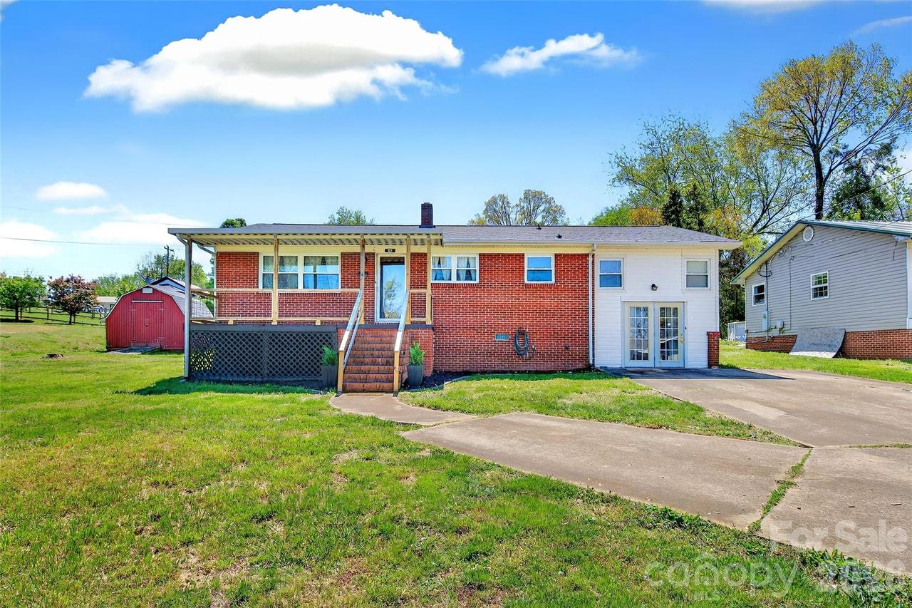 85 Bostic St., Marion, NC 28752