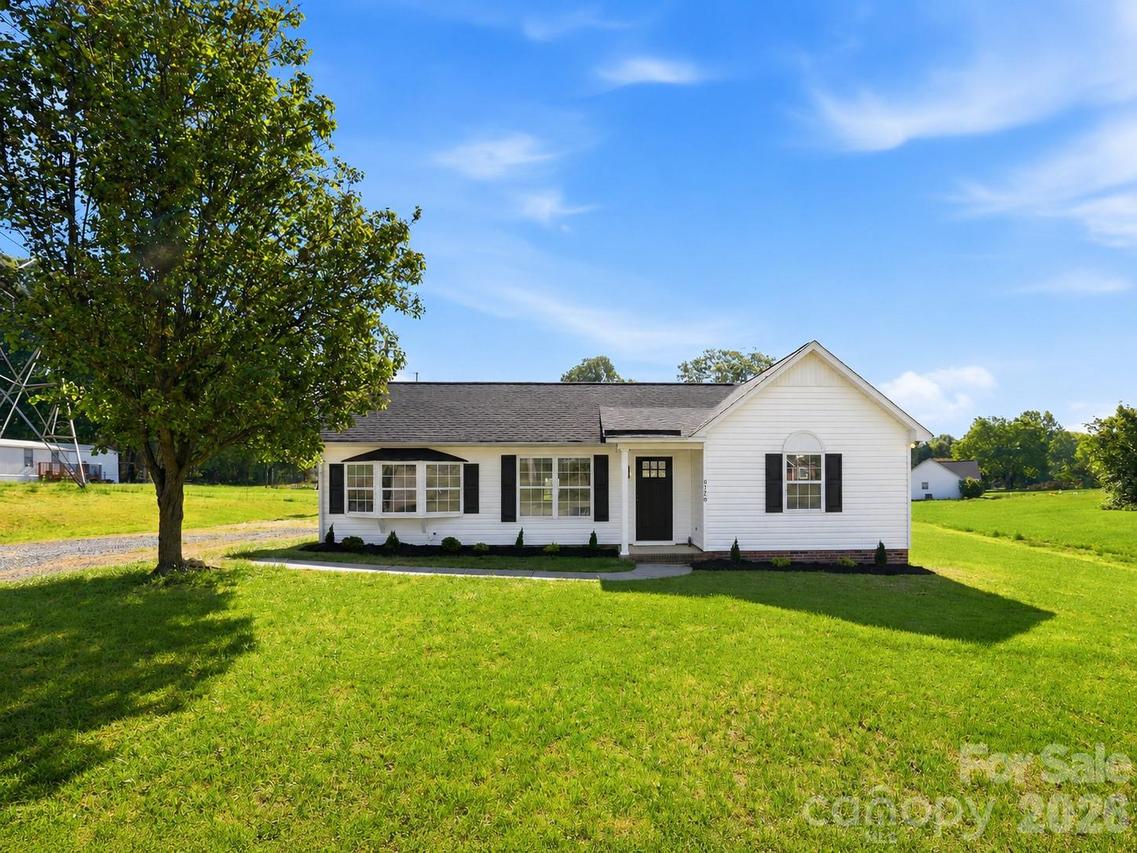 612 Meadowview Dr., Monroe, NC 28110