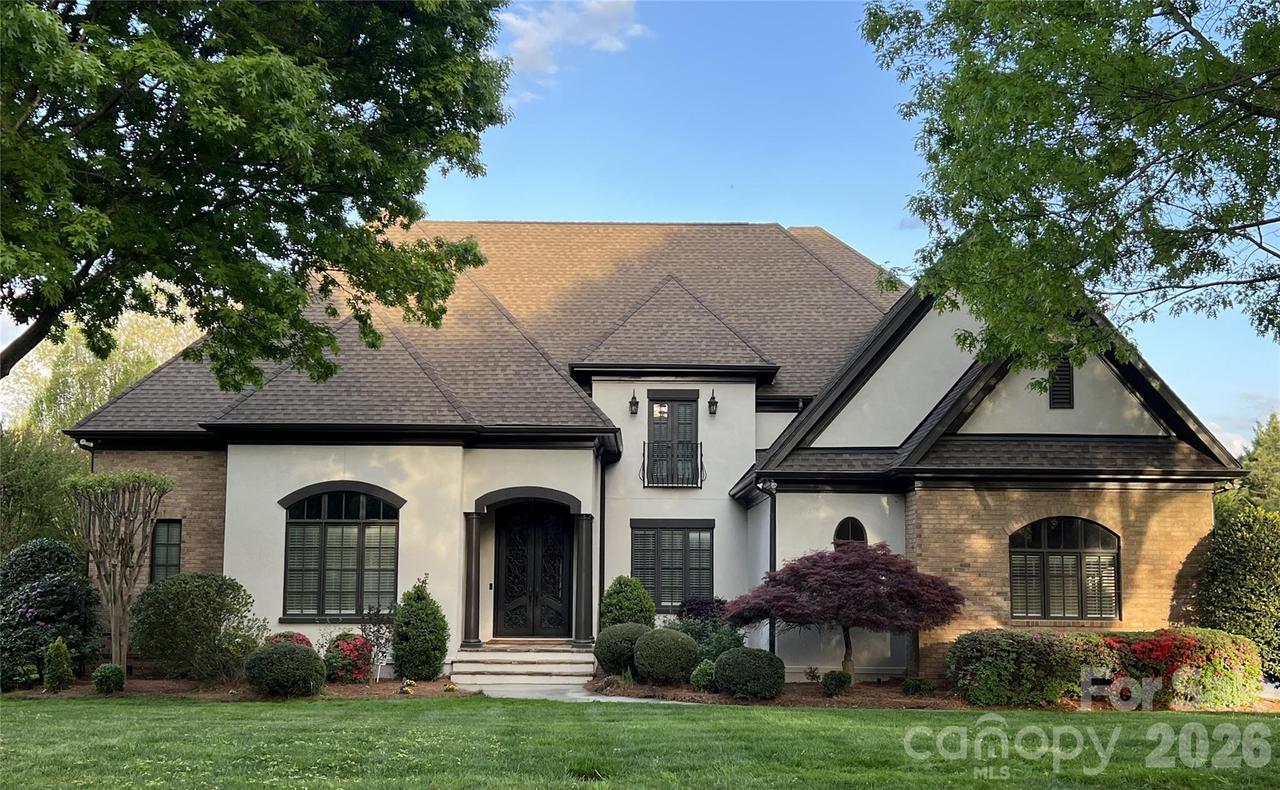 7604 Polyantha Rose Cir., Matthews, NC 28104