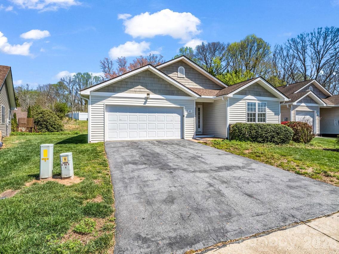 23 Tutor Ln., Brevard, NC 28712