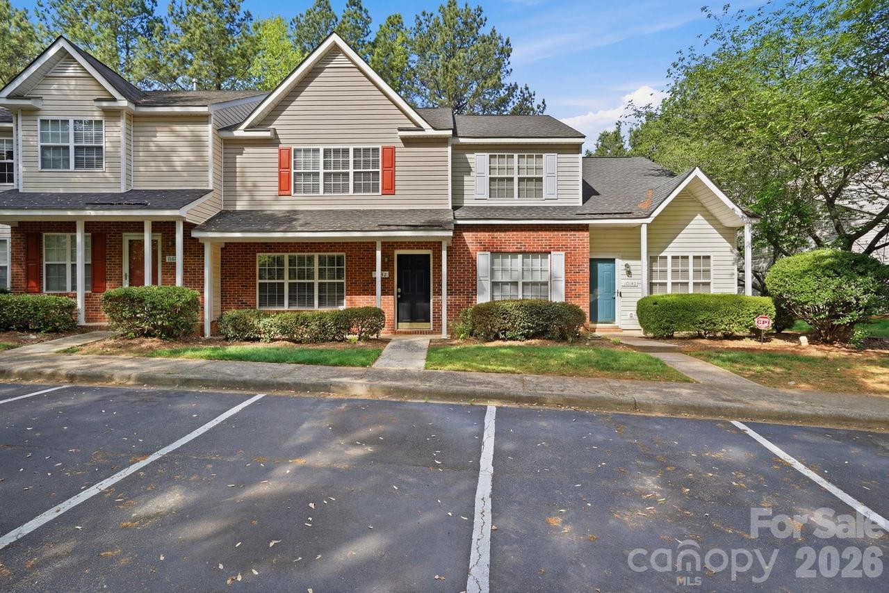 10142 Forest Landing Dr., Charlotte, NC 28213